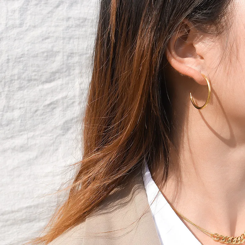 Chic Geometric Semi-Circular Earrings in Titanium Steel with 18K Gold Plating