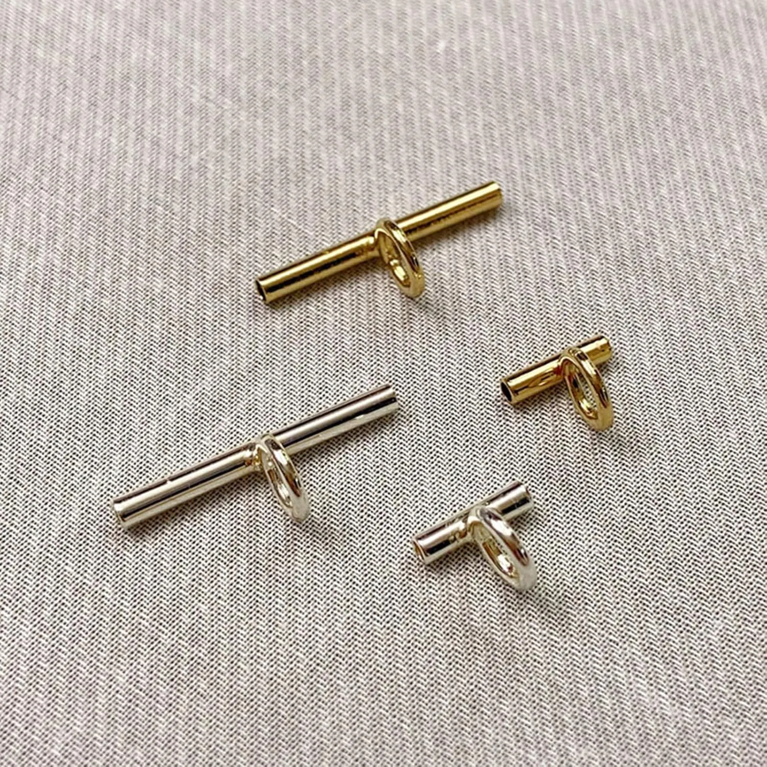 Convertible Necklace and Brooch Adapter Pin to Pendant Converters Jewelry Accessories Alloy for Brooch Necklace, 13MM, Silver