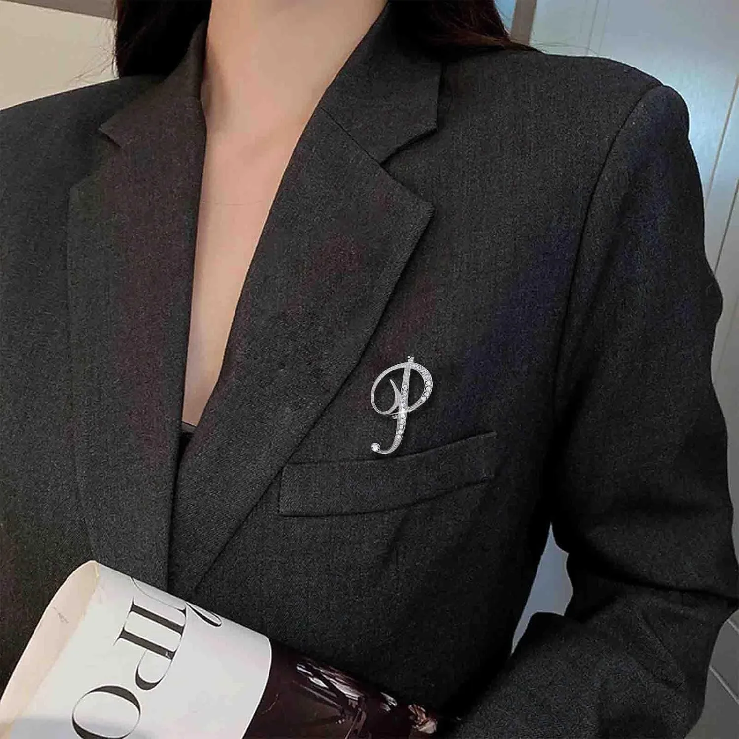 Crystal Initial Brooch Pin Letter B Brooch Pin Lapel Pin Tie Silver Letter Brooches Pin Dainty Custom Initial Brooch Decorative for Women Clothing Dress Suit(B)