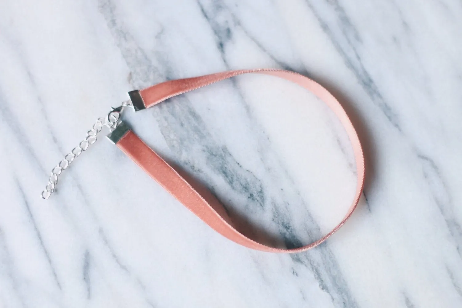 Dusty Rose Mauve Velvet Choker. Grunge, hippie, bohemian choker necklace, 90s choker