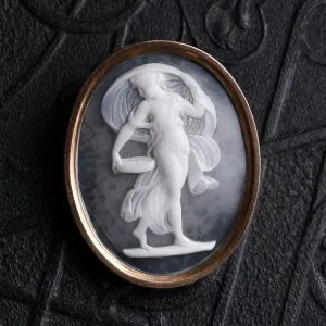 Early Victorian "Hebe" Oyster Shell Cameo Brooch