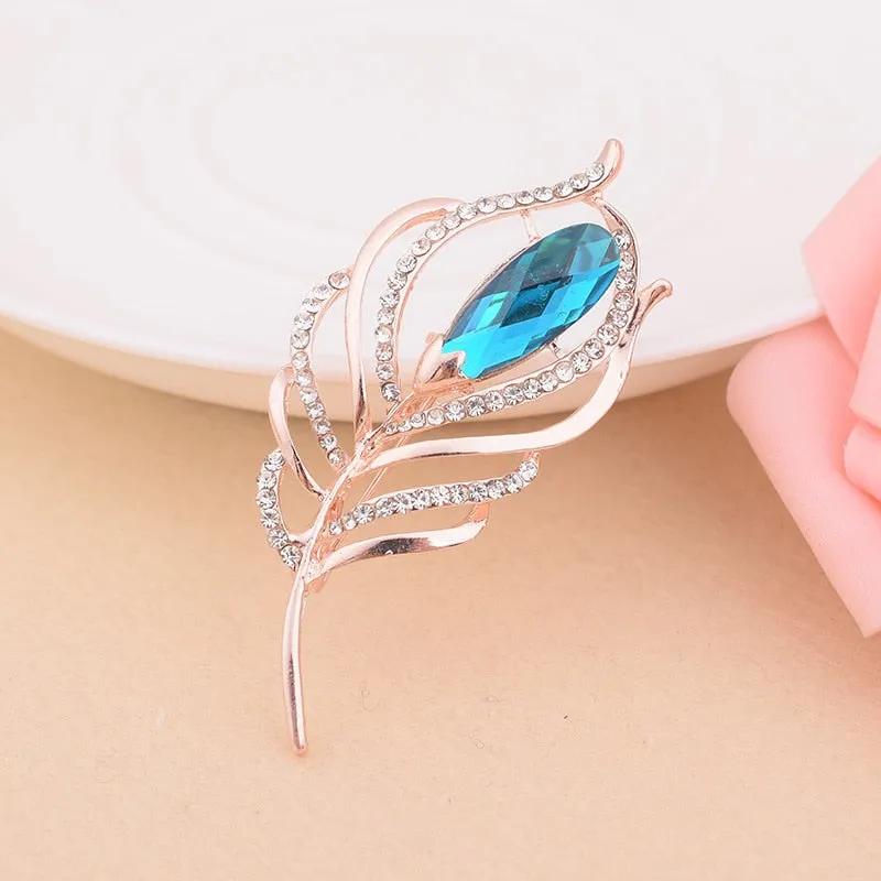 elegant brooch accessory for women also usable as a medal