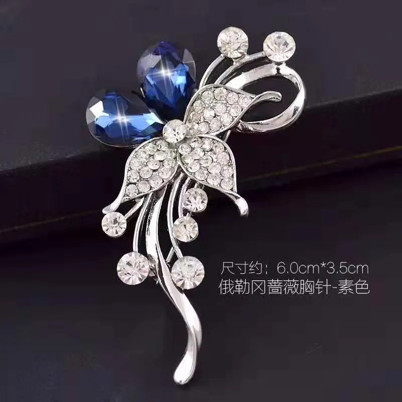 elegant brooch accessory for women also usable as a medal