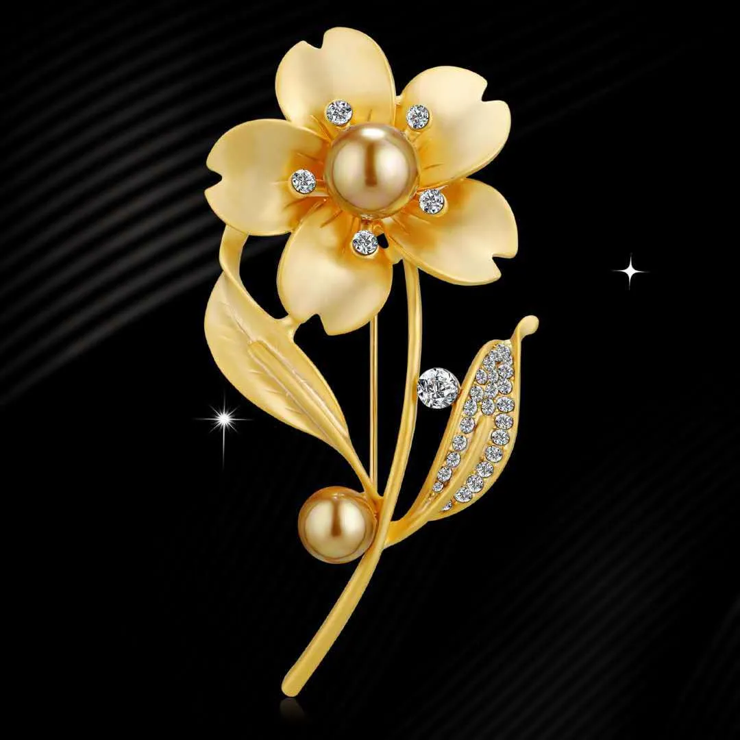 elegant brooch accessory for women also usable as a medal