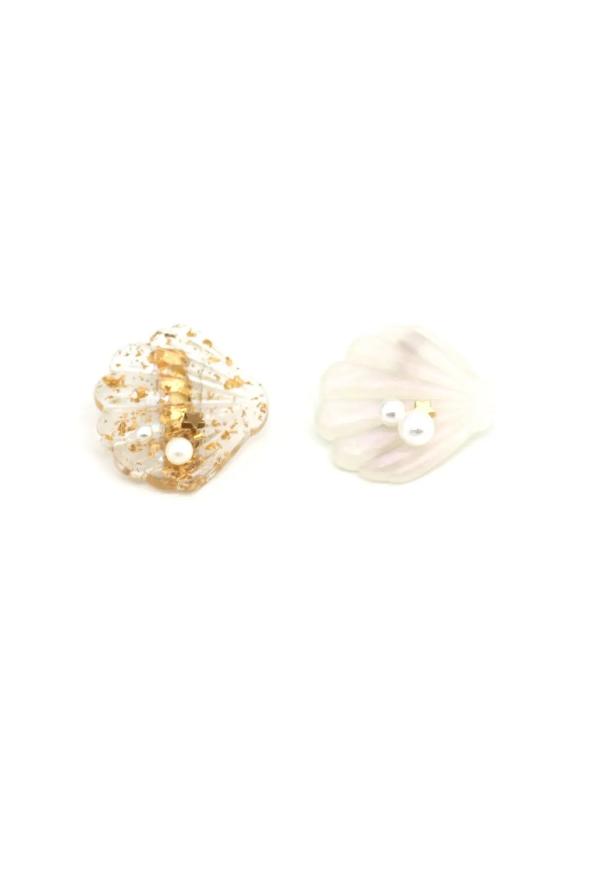 Glimmering Pearl Seashell Hair Clip