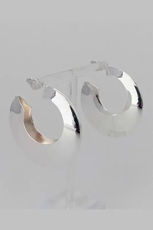 Light And Modern Hoop Earrings
