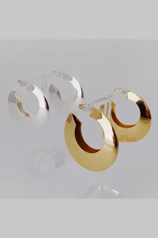 Light And Modern Hoop Earrings
