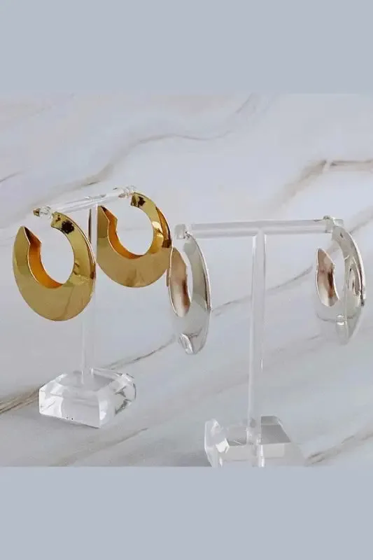 Light And Modern Hoop Earrings