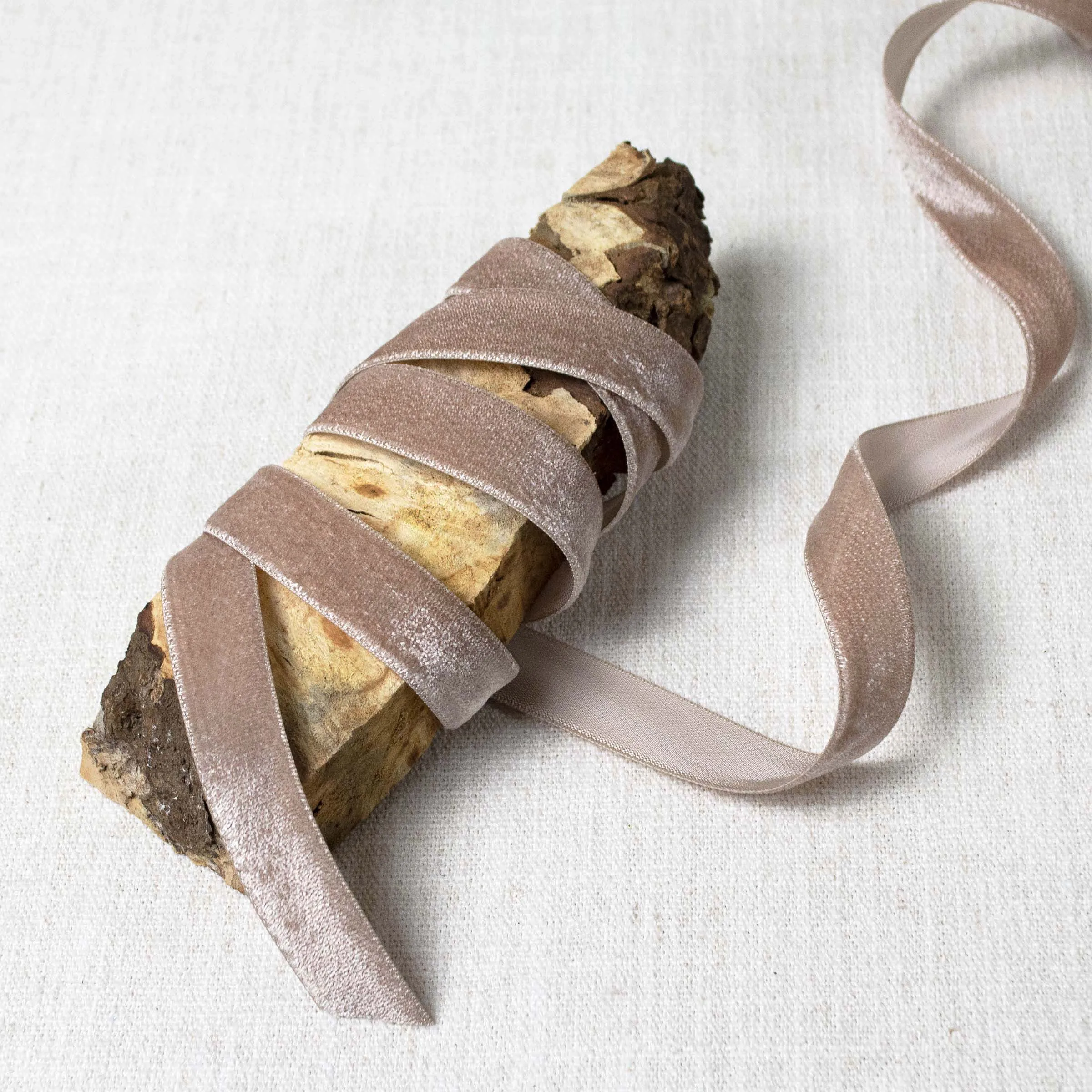 Lustre Velvet Ribbon in Blush