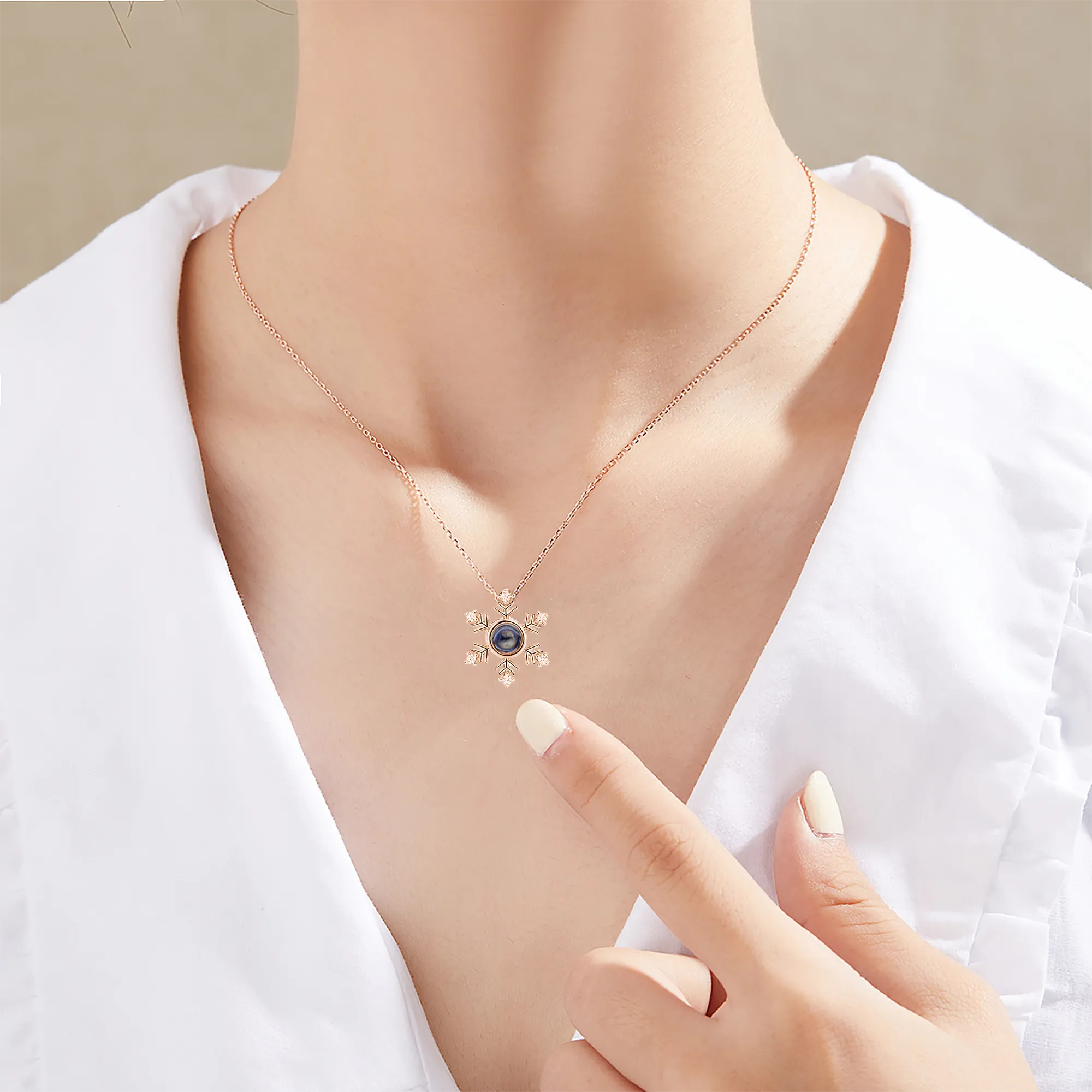 Photo Projection snowflake shape Necklace Pendant Jewelry for Lover Girlfriend 2022