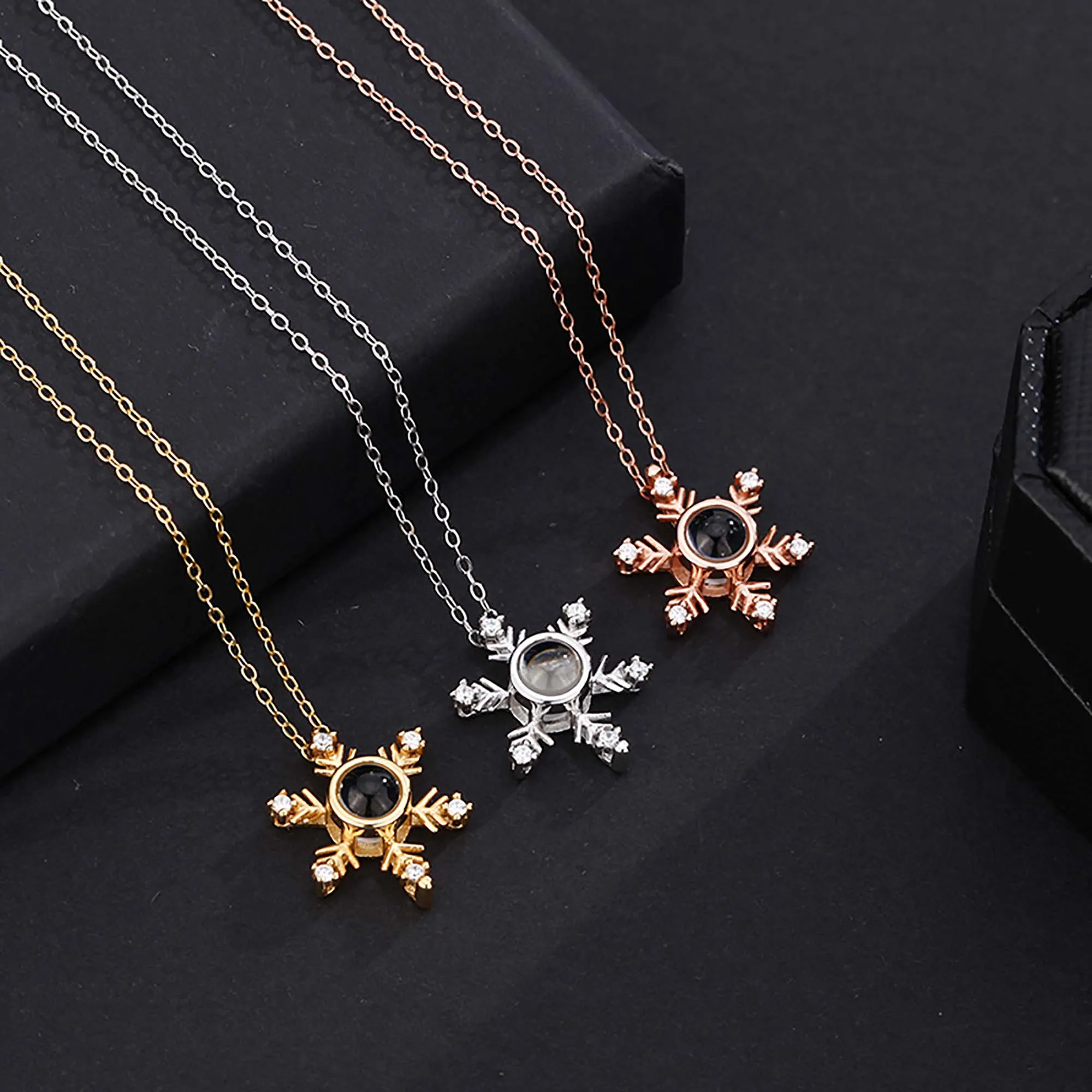 Photo Projection snowflake shape Necklace Pendant Jewelry for Lover Girlfriend 2022