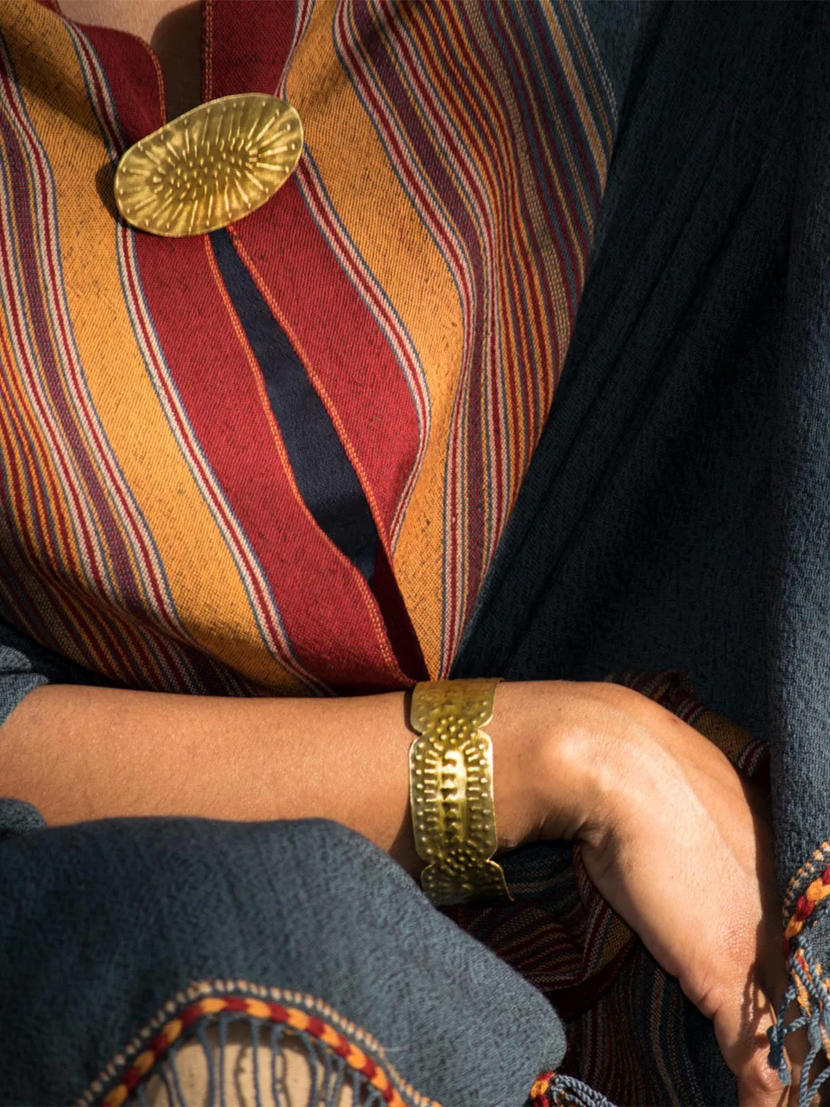 Tribal Oblong Brooch Gold