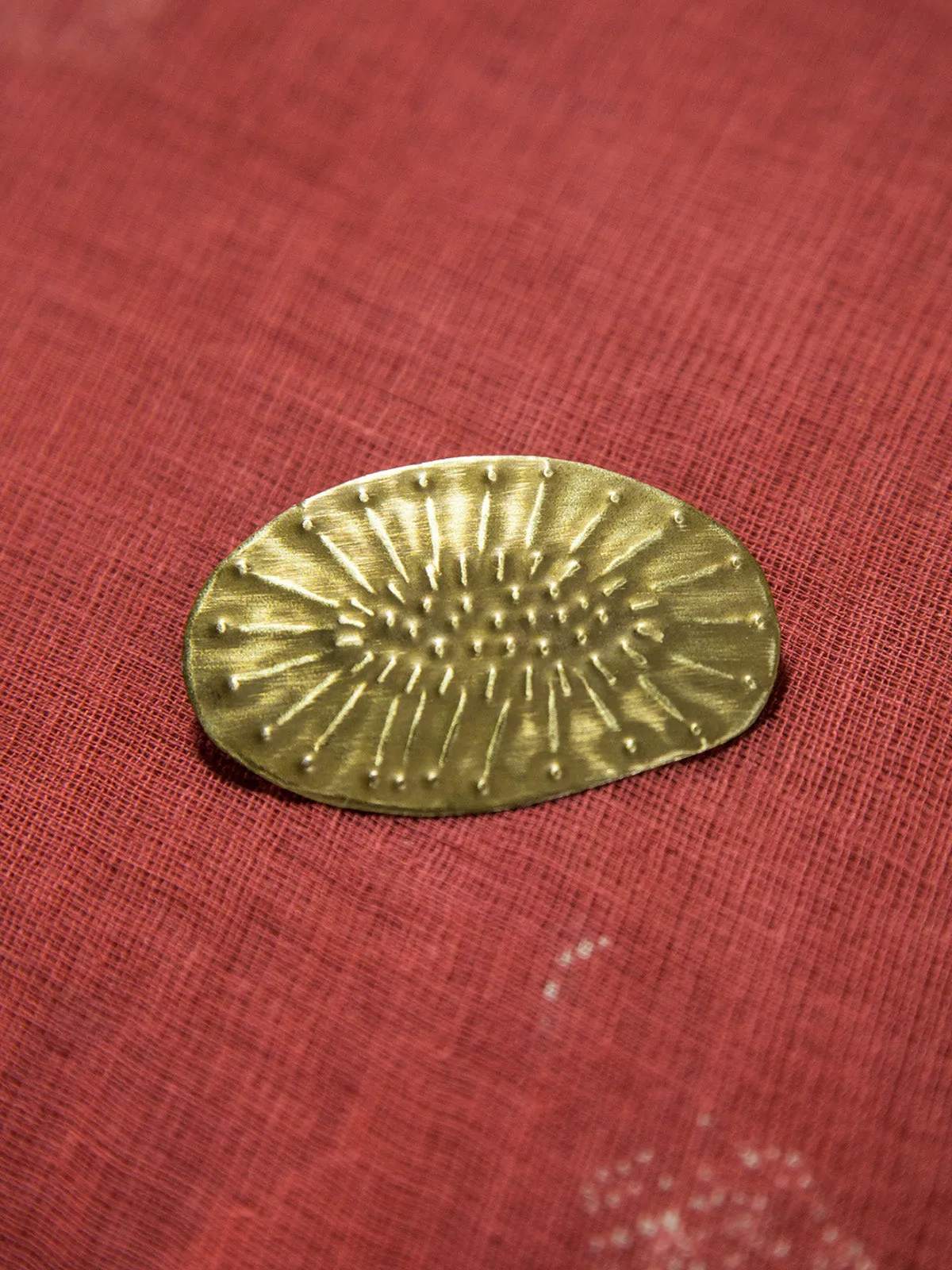 Tribal Oblong Brooch Gold